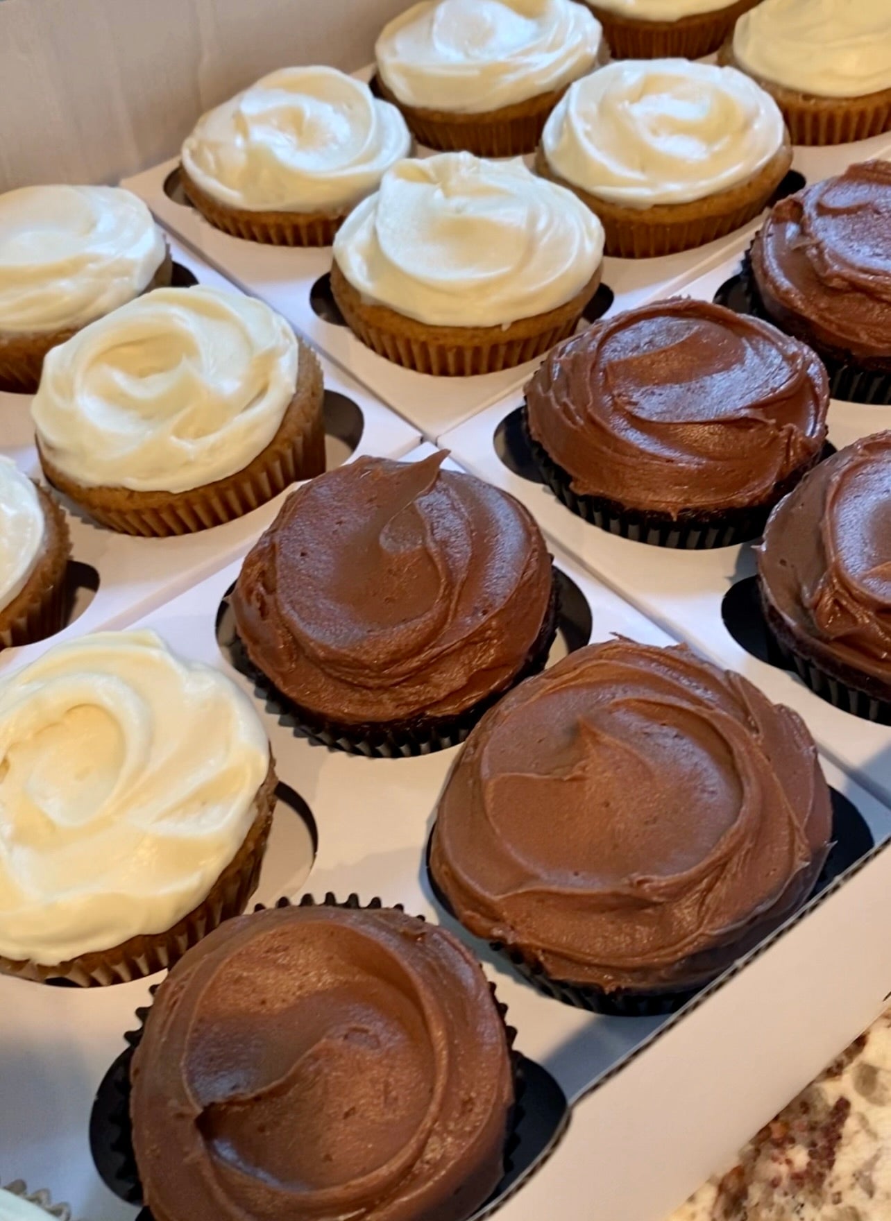 Cupcakes - Per Dozen